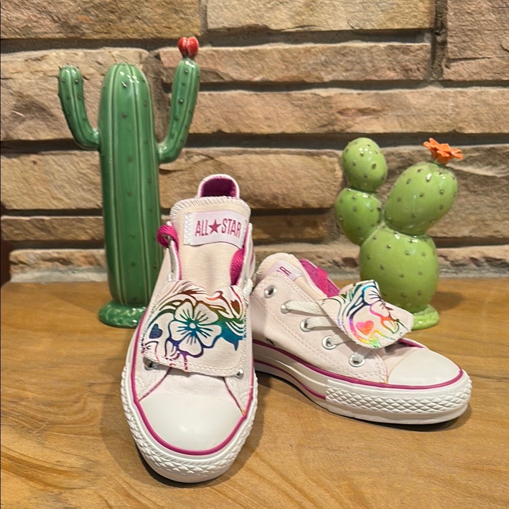 Converse Pink and Multicolor Floral Low-Top Sneakers
